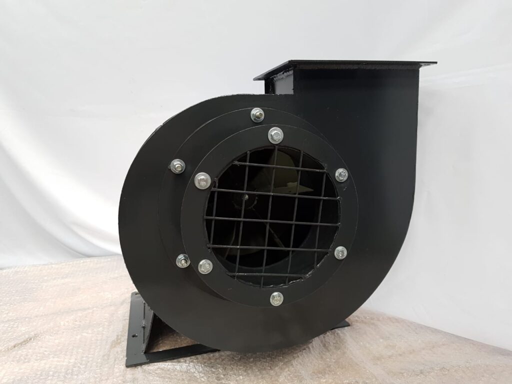 Projeto de ventilação industrial personalizado: quando uma solução padrão não é suficiente