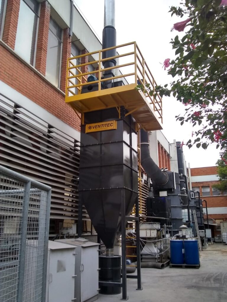 Como funciona um sistema de exaustão industrial e por que ele é essencial na indústria